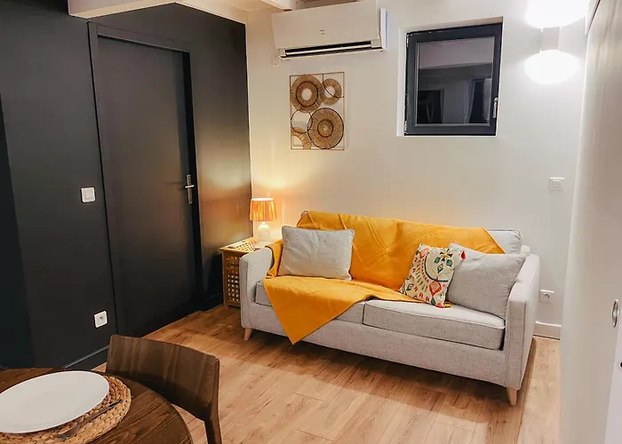 Calme Et Confort Sur Les Hauteurs De Hébergement de vacances *