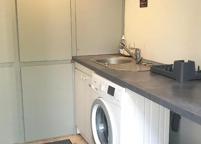 Calme Et Confort Sur Les Hauteurs De *