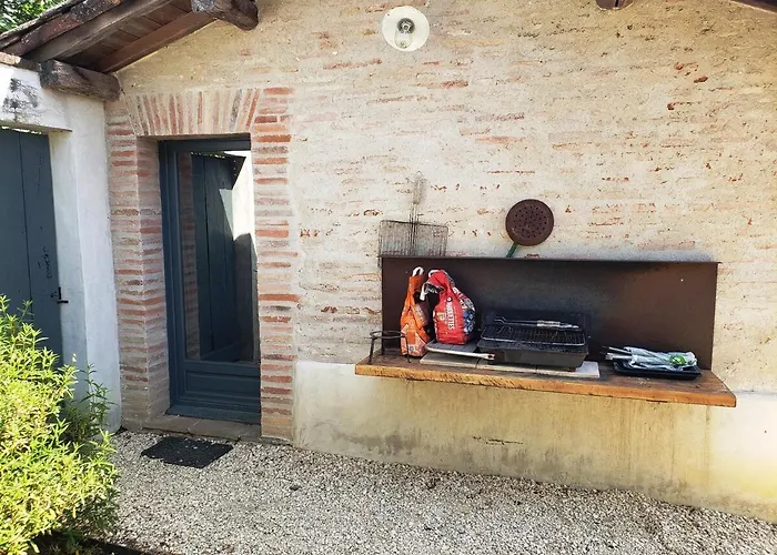 Calme Et Confort Sur Les Hauteurs De Монтобан